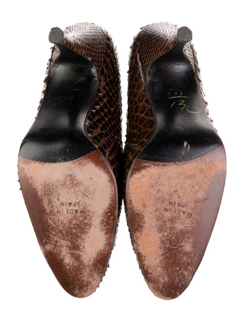 Stuart Weitzman Snakeskin Animal Print Pumps