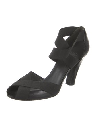 Stuart Weitzman Pumps