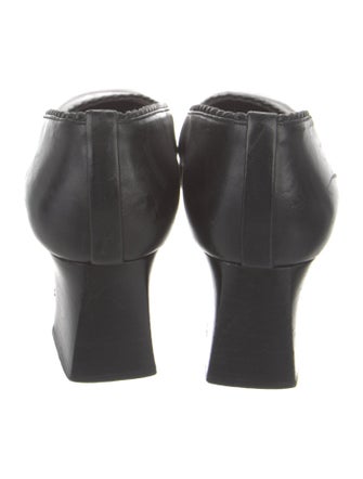 Stuart Weitzman Leather Pumps