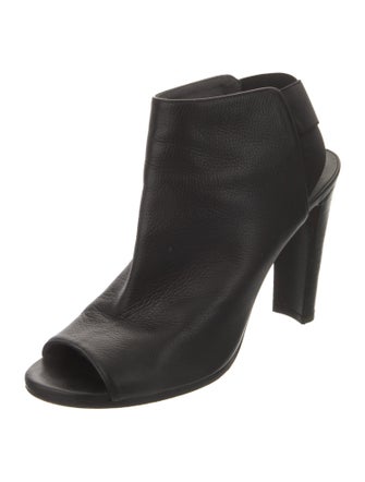 Stuart Weitzman Leather Sandals