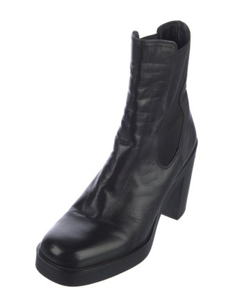 Stuart Weitzman Leather Chelsea Boots