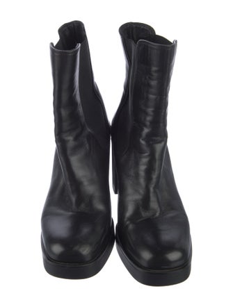 Stuart Weitzman Leather Chelsea Boots