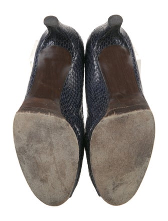 Stuart Weitzman Leather Pumps