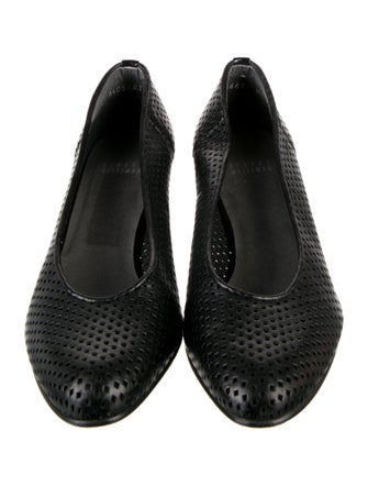 Stuart Weitzman Leather Pumps