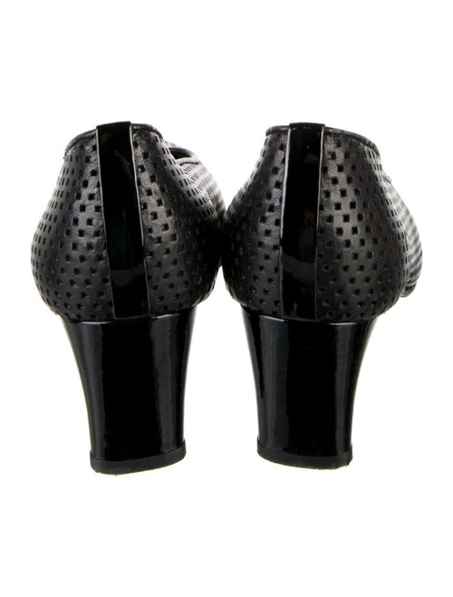 Stuart Weitzman Leather Pumps