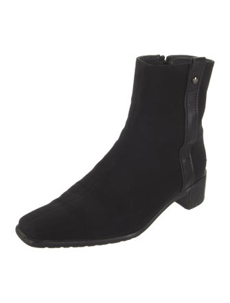 Stuart Weitzman Boots