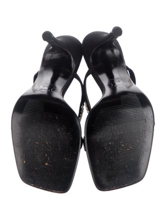 Stuart Weitzman Slides