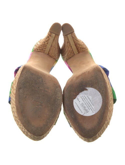 Stuart Weitzman Printed Slides