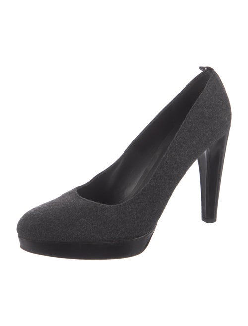 Stuart Weitzman Pumps