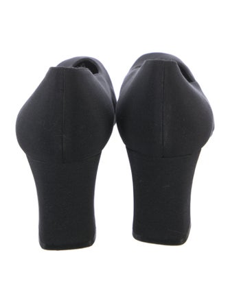 Stuart Weitzman Pumps