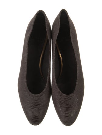 Stuart Weitzman Pumps