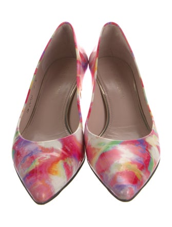 Stuart Weitzman Patent Leather Printed Pumps