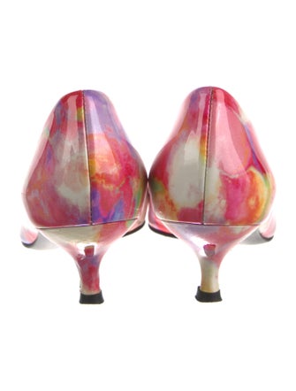 Stuart Weitzman Patent Leather Printed Pumps