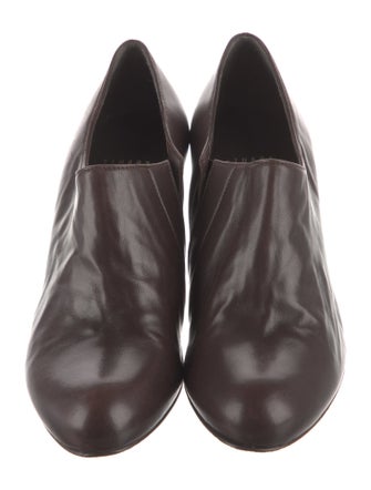 Stuart Weitzman Leather Pumps