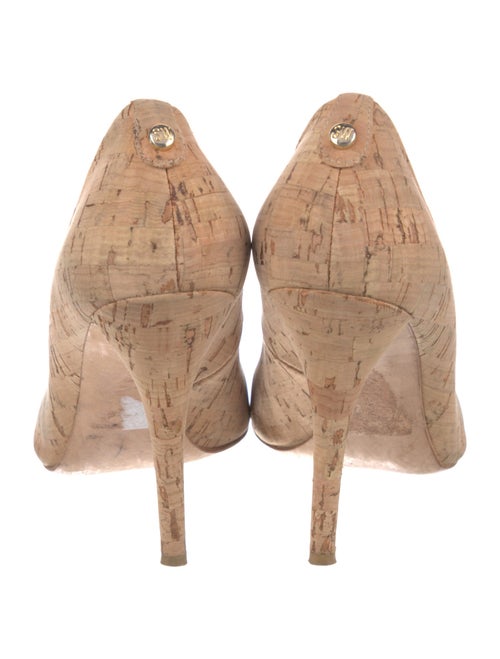 Stuart Weitzman Pumps