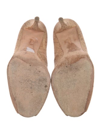 Stuart Weitzman Pumps