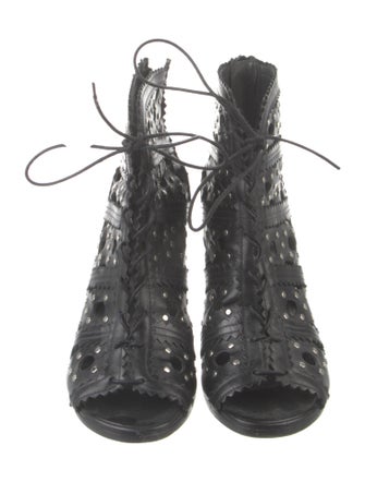 Stuart Weitzman Leather Patterned Pumps