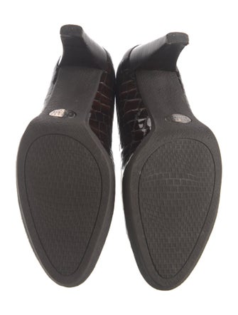 Stuart Weitzman Embossed Leather Pumps