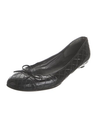 Stuart Weitzman Patent Leather Bow Accents Ballet Flats