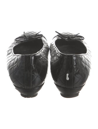 Stuart Weitzman Patent Leather Bow Accents Ballet Flats