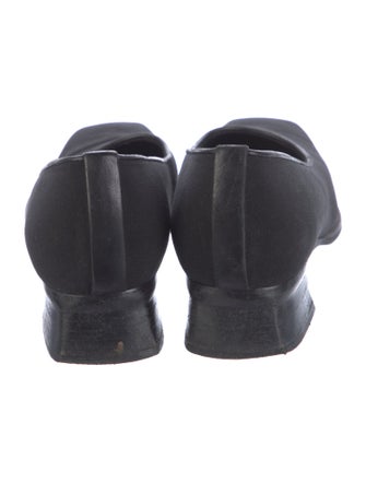 Stuart Weitzman Leather Pumps