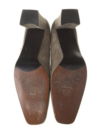 Stuart Weitzman Leather Pumps