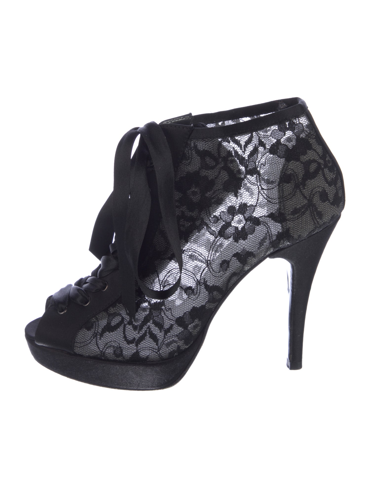 Stuart Weitzman Lace Lace Pattern Pumps