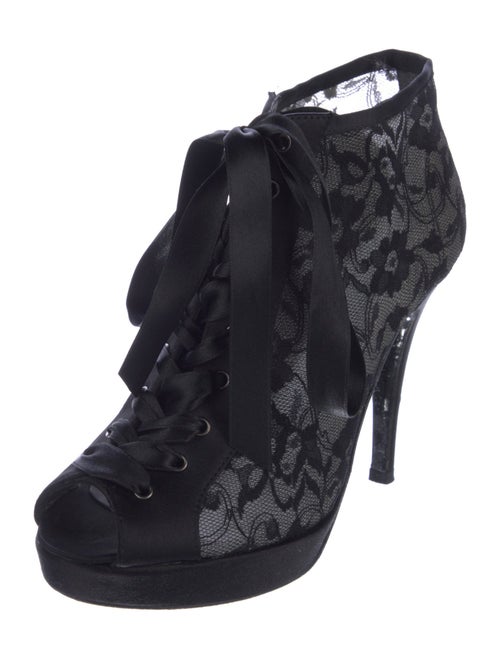 Stuart Weitzman Lace Lace Pattern Pumps