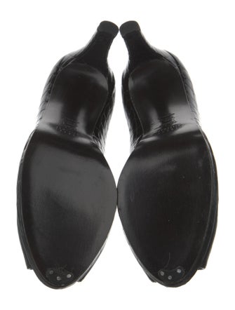 Stuart Weitzman Patent Leather Pumps