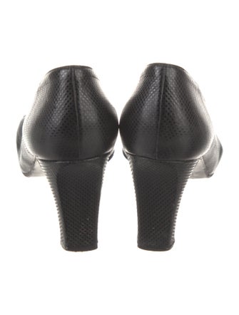 Stuart Weitzman Leather Pumps