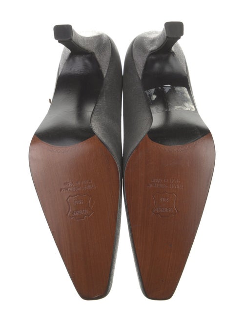 Stuart Weitzman Pumps