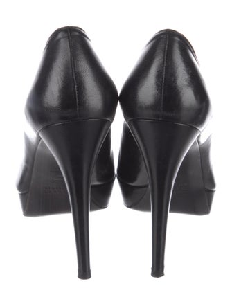 Stuart Weitzman Leather Pumps