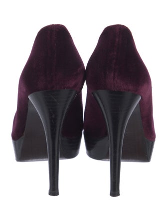 Stuart Weitzman Velvet Pumps