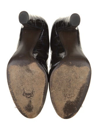 Stuart Weitzman Patent Leather Pumps