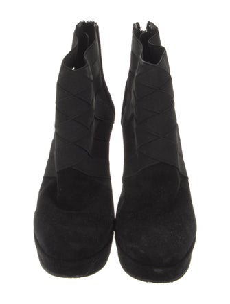 Stuart Weitzman Suede Boots