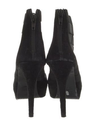 Stuart Weitzman Suede Boots