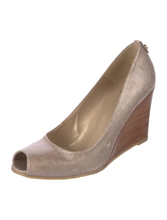 Stuart Weitzman Pumps