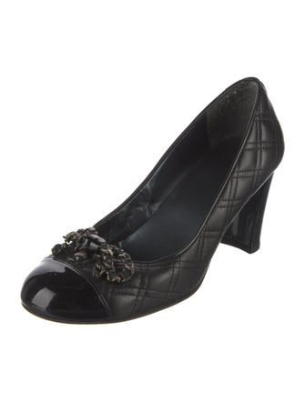 Stuart Weitzman Leather Chain-Link Accents Pumps