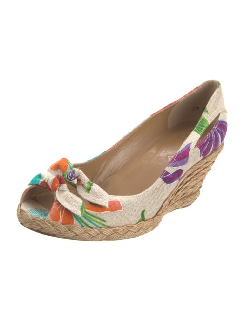 Stuart Weitzman Canvas Printed Pumps