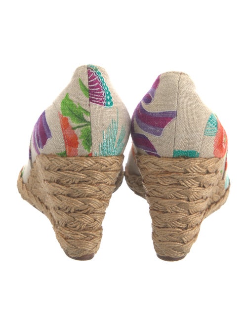 Stuart Weitzman Canvas Printed Pumps