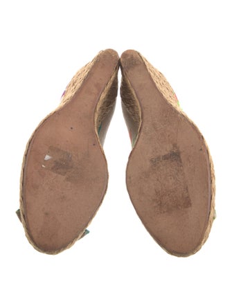 Stuart Weitzman Canvas Printed Pumps