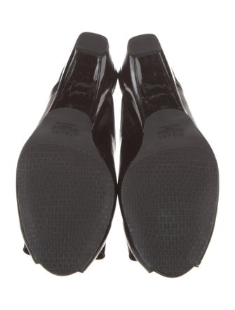 Stuart Weitzman Patent Leather Bow Accents Slides