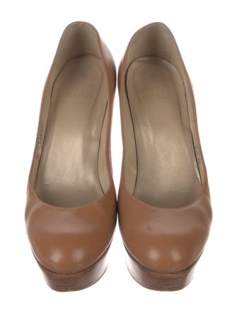 Stuart Weitzman Leather Pumps