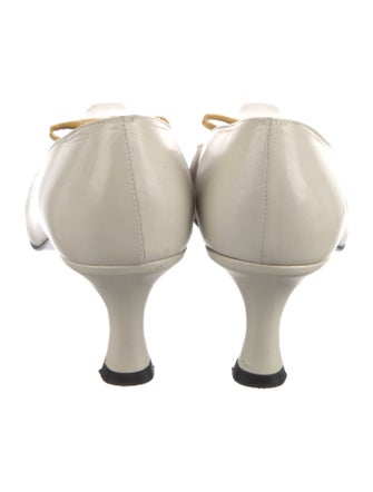 Stuart Weitzman Leather Bow Accents Pumps