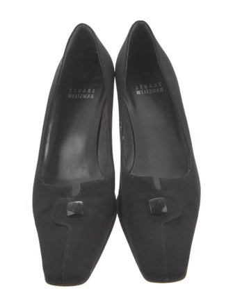 Stuart Weitzman Bow Accents Pumps