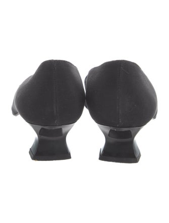 Stuart Weitzman Bow Accents Pumps