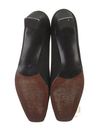 Stuart Weitzman Pumps