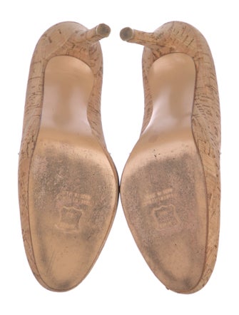 Stuart Weitzman Pumps