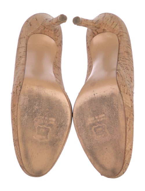 Stuart Weitzman Pumps