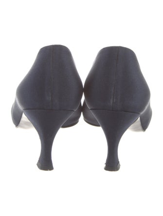 Stuart Weitzman Pumps